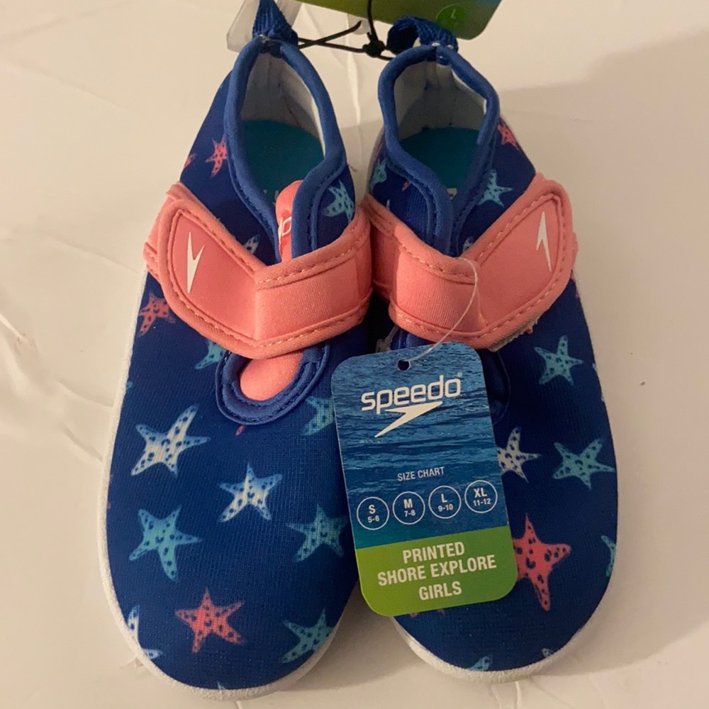 Speedo girls water shoes NWT blue and pink size large 9-10